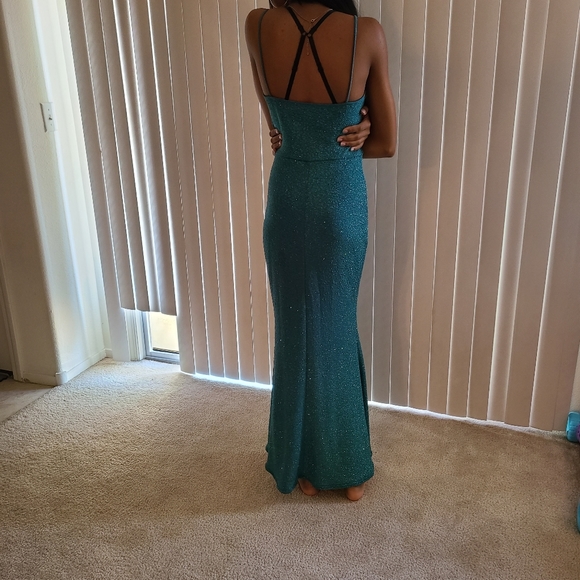 WINDSOR Sparkly Beautiful Dress 👗 - Picture 6 of 9